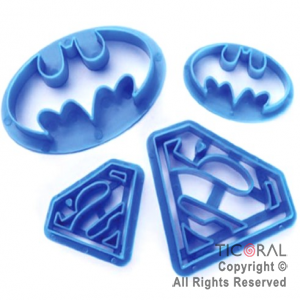 CORTANTE DE SUPER HEROES SUPERMAN Y BATMAN 4 UNIDADES HS9002 X 1